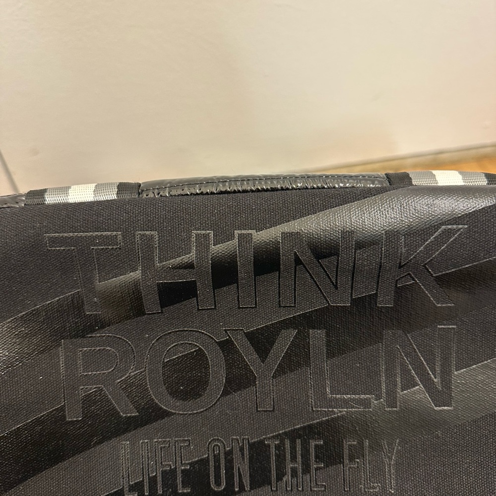 THINK ROLYN Wingman Tote - Picture 3 of 9
